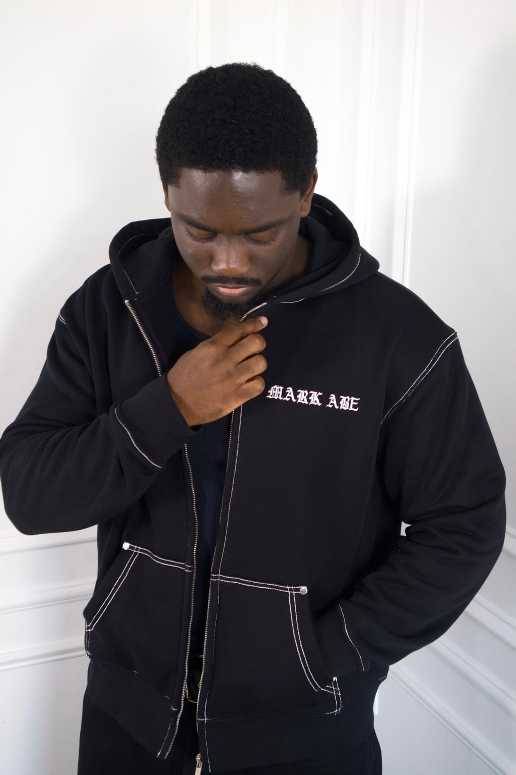R2R FULL-ZIP HOODIE — BLACK